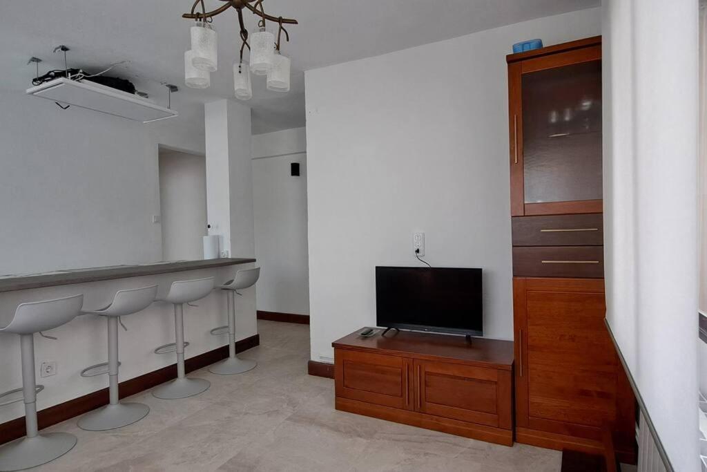 Apartamento Reformado, A 2Min De Playa, En La Mejor Zona. Laredo Exterior foto